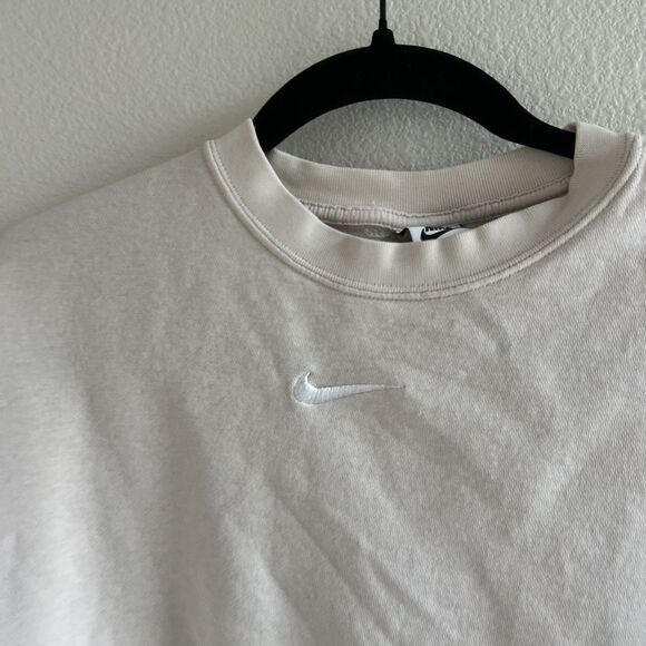 Nike Center Swoosh Sweatshirt Women’s S Tan Oversized Cropped Neutral Athletic - Picture 2 of 8